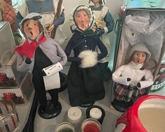 Byers’ Choice carolers