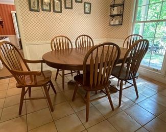 oak breakfast/dining table w/6 chairs