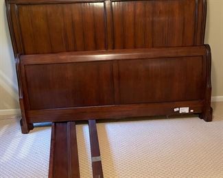 Hooker king sized sleigh bed