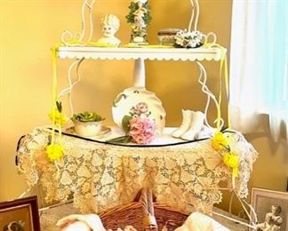 57 CEL May 2023 Retro Fun with Eclectic Flair