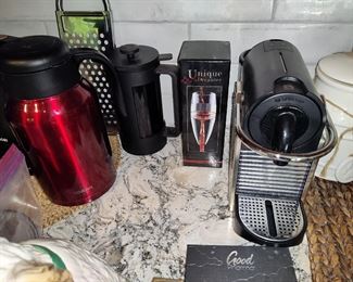 Lots of Nice Kitchen Accessories