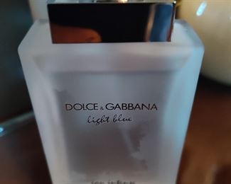 Dolce and Gabbana Light Blue perfume 