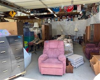 Hard to see but in this pic  2 recliners, swivel rocker with ottoman , couch, love seat,  2 china hutches, several book shelves and side tables and  lamps and magazine racks