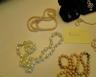 Freshwater pearls, and cultured pearls