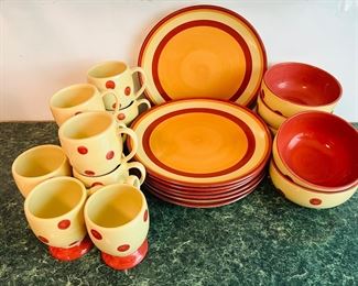 Gail Pittman Siena Set

1 of 2