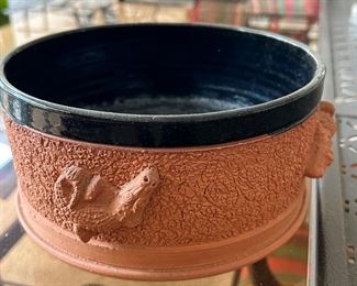 Gator Pottery planter