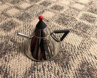 Moller tea pot 