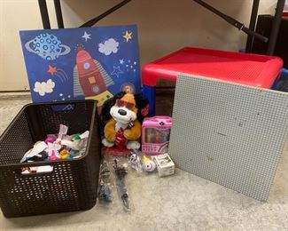 Hello Kitty Pez Despensers Brik Lego Table Jack in the Box Wolverine Toys And More