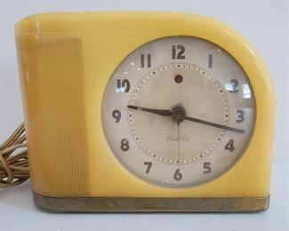 Bakelite clock