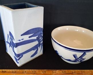 The Poddery crab vase