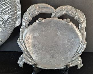 Crab metal plate