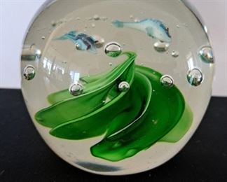 Glass paperweight 