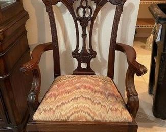DINING ROOM SIDE CHAIR