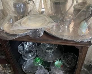 Crystal and coffee set.