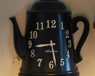 Vintage Seth Thomas Coffee Pot Model.