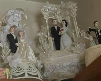 Vintage bride & groom cake toppers.