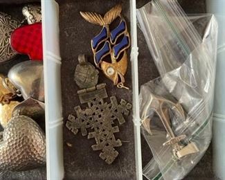 Great selection of vintage jewelry.