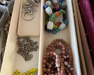 Great selection of vintage jewelry.