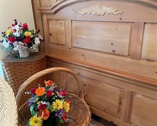 Broyhill pine queen bed