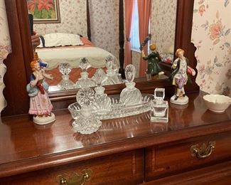 Perfume bottles & figurines