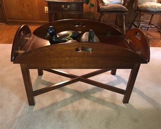 Drop side coffee table