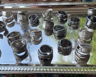 Handmade spoon rings
😁