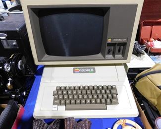 Apple II Plus Home Computer