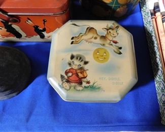 Hey Diddle Diddle tin