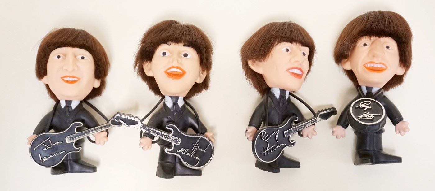 1001	THE BEATLES 1964 REMCO DOLLS INCLUDES JOHN, PAUL, GEORGE & RINGO ALL W/INSTRUMENTS, APPROXIMATELY 4 1/2 IN HIGH
