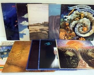 1039 LARGE LOT OF THE MOODY BLUES VINYL ALBUMS INCLUDES ON THE THRESHOLD OF A DREAM, THIS IS THE MOODY BLUES, A QUESTION OF BALANCE, SEVENTH SOJOURN, EVERY GOOD BOY DESERVES FAVOURI, OCTAVE, IN SEARCH OF THE LOST CHORD, TO OUR CHILDRENS CHILDRENS CHILDREN, & DAYS OF FUTURE PASSED