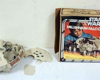 1075 STAR WARS MILLENNIUM FALCON SPACE SHIP, KENNER 1977