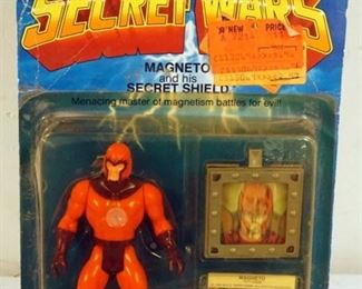 1123 MARVEL SUPER HEROES SECRET WARS *MAGNETO AND HIS SECRET SHEILD*, SEALED, MATTEL 1984