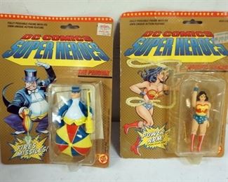 1145 DC COMICS SUPER HEROES *PENGUIN AND WONDER WOMAN* TOY BIZ 1985