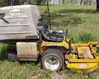 Walker Gas Powered Zero Turn Mower, 20HP, 48" Deck, With Grass Handling System, Hours Showing 1287