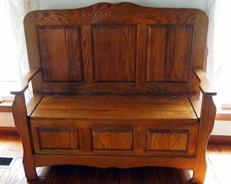 Oak High-back Storage Bench, 42" x 46" x 17"