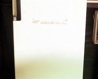 Absocold Apartment Sized Refrigerator/ Freezer, Model # AR956MW10R, 53" x 21.5"x 25.5", Powers On, Includes Igloo Playmate Lunch Cooler