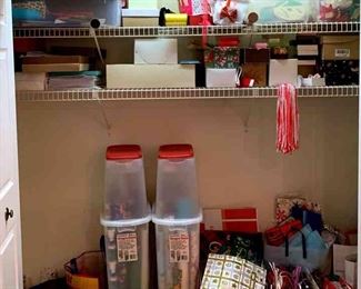 GiftWrapping Supplies