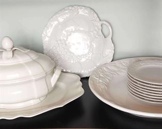 Villeroy Boch Serving Set With Other White Serveware