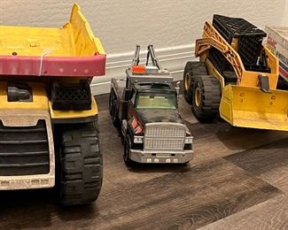 Vintage Trucks Tonka