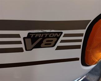 Triton V8 Van