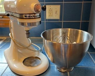 Vintage Kitchen-Aid K45 mixer