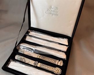 Bombay Company knife set