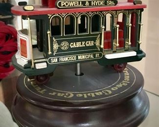 Powell & Hyde St San Francisco Cable Car Music Box