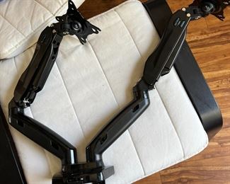 monitor mounts