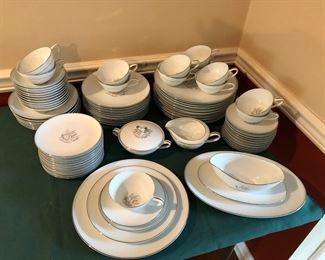 Noritake China - Taryn Pattern