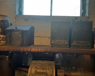 Many collectable tins