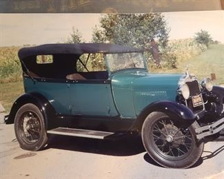 1928 Model A, Canvas Top, Original color
Engine back in and family is hoping to have it running by the sale