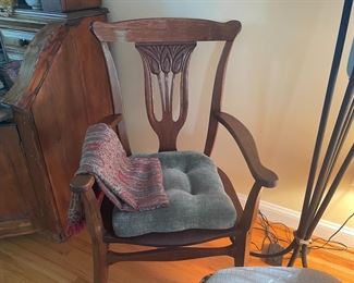 VINTAGE TULIP CHAIR