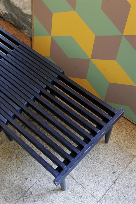 Expandable slat bench (56” closed)