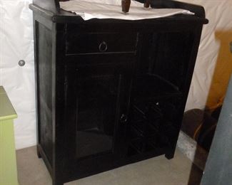 Black dry sink w/wine bottle holders
